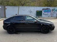 Usado Seat Leon Stella 90 CV (66 kW) 2004 Negro Utilitario