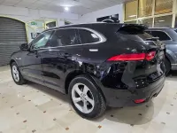 Usado Jaguar F-Pace Prestige 163 CV (119 kW) 2019 Negro SUV