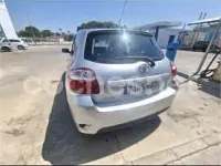Usado Toyota Auris Edition 132 CV (97 kW) 2011 Gris / plata Utilitario
