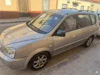 Usado Kia Carens EX 112 CV (82 kW) 2004 Gris / plata Monovolumen