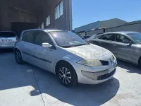 Usado Renault Mégane Business 105 CV (77 kW) 2006 Gris / plata Berlina