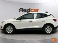 Usado Seat Arona Ecomotive 95 CV (69 kW) 2021 Blanco SUV