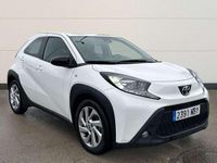 Usado Toyota Aygo Play 72 CV (52 kW) 2022 Blanco Utilitario