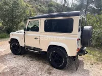 Usado Land Rover Defender SE 122 CV (89 kW) 2008 Blanco Familiar