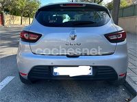Usado Renault Clio IV Zen 90 CV (66 kW) 2019 Gris / plata Berlina