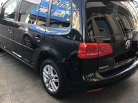 Usado VW Touran Advance 143 CV (105 kW) 2012 Negro Monovolumen