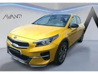 Usado Kia XCeed 140 CV (102 kW) 2020 Amarillo SUV