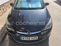 Usado Opel Astra Excellence 110 CV (80 kW) 2014 Negro Berlina