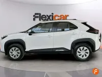 Usado Toyota Yaris Cross Active 131 CV (96 kW) 2026 Blanco SUV