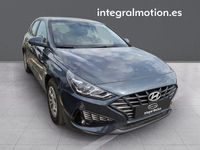 Usado Hyundai i30 110 CV (80 kW) 2022 Gris Utilitario