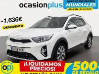 Usado Kia Stonic 101 CV (74 kW) 2025 Blanco SUV