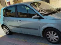 Usado Renault Scénic II Expression 111 CV (81 kW) 2008 Azul Monovolumen