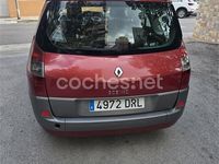 Usado Renault Scénic II Dynamique 120 CV (88 kW) 2005 Rojo Monovolumen