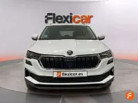Usado Skoda Karoq Ambition 150 CV (110 kW) 2022 Blanco SUV