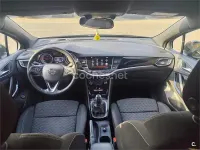 Usado Opel Astra Excellence 136 CV (100 kW) 2016 Negro Familiar
