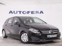 Usado Mercedes B180 110 CV (80 kW) 2016 Negro Utilitario