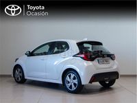 Usado Toyota Yaris Hybrid Active 116 CV (85 kW) 2025 Blanco Berlina