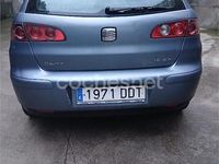Usado Seat Ibiza Stella 75 CV (55 kW) 2004 Azul Berlina