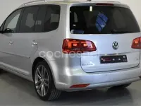 Usado VW Touran Advance 105 CV (77 kW) 2012 Gris / plata Monovolumen