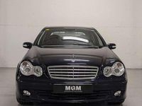Usado Mercedes C220 Sport Edition 150 CV (110 kW) 2005 Azul Berlina