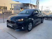 Usado Toyota Yaris Hybrid Style 116 CV (85 kW) 2021 Negro Berlina