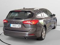 Usado Ford Focus Trend+ 121 CV (88 kW) 2022 Gris Utilitario