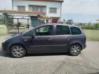 Usado Ford C-MAX Trend 115 CV (84 kW) 2005 Negro Monovolumen
