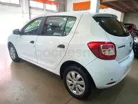 Usado Dacia Sandero Ambiance 75 CV (55 kW) 2016 Blanco Berlina