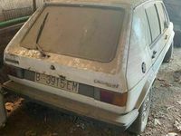 Begagnad VW Golf I 55 HK (40 kW) 1981 Vit Halvkombi