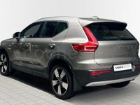 Usado Volvo XC40 Momentum 163 CV (119 kW) 2021 Gris / plata SUV