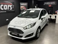 Usado Ford Fiesta Trend 75 CV (55 kW) 2015 Blanco Utilitario