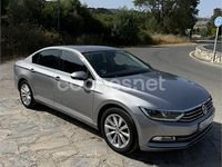 Usado VW Passat Advance 120 CV (88 kW) 2018 Gris / plata Berlina