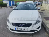 Usado Volvo V60 R-Design Momentum 136 CV (100 kW) 2013 Blanco Familiar