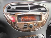Usado Peugeot 607 210 CV (154 kW) 2002 Azul Berlina