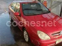 Usado Citroën Xsara 71 CV (52 kW) 2002 Rojo Berlina