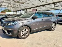 Usado Peugeot 5008 Active 130 CV (95 kW) 2018 Gris / plata SUV