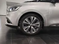 Usado Renault Grand Scénic IV Zen 160 CV (117 kW) 2019 Gris / plata Monovolumen