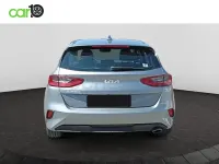 Usado Kia Ceed 120 CV (88 kW) 2023 Gris / plata Utilitario