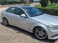 Usado Mercedes C220 Avantgarde 150 CV (110 kW) 2007 Gris / plata Berlina