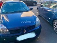 Usado Renault Clio II 75 CV (55 kW) 2004 Azul Berlina