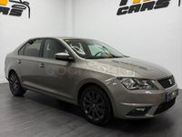 Usado Seat Toledo I-Tech 105 CV (77 kW) 2015 Gris / plata Utilitario