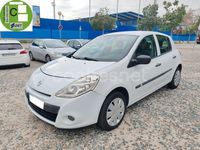 Usado Renault Clio IV 75 CV (55 kW) 2012 Blanco Berlina