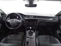 Usado VW Arteon Elegance 150 CV (110 kW) 2019 Gris / plata Utilitario