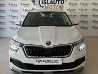 Usado Skoda Kamiq 110 CV (80 kW) 2022 Blanco SUV