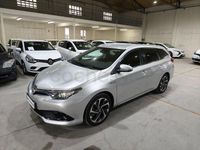 Usado Toyota Auris Hybrid 136 CV (100 kW) 2016 Gris / plata Familiar