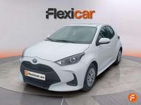 Usado Toyota Yaris Hybrid Active 116 CV (85 kW) 2021 Blanco Utilitario