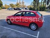 Usado Seat Ibiza Sport 64 CV (47 kW) 2006 Rojo Berlina