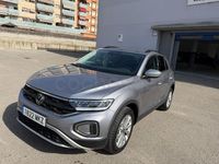 Usado VW T-Roc Life 150 CV (110 kW) 2023 Gris / plata SUV