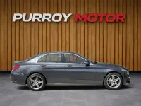 Usado Mercedes C220 AMG line 170 CV (125 kW) 2015 Gris / plata Berlina