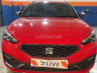 Usado Seat Leon FR 130 CV (95 kW) 2023 Rojo Familiar